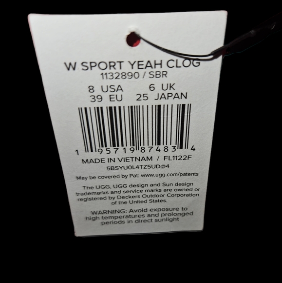 NWT Women's UGG Clog in Samba Red - Picture 2 of 5